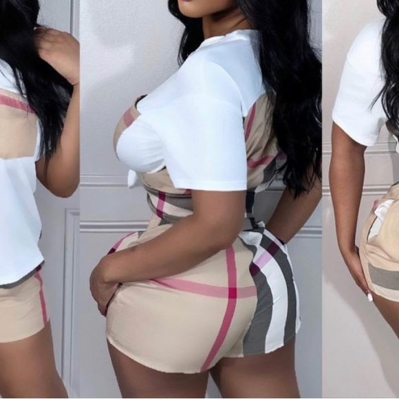 Clothes - Picture 6 of 15